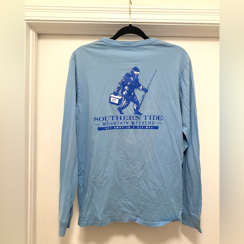 Southern Tide Long sleeve t shirt men’s small blue yeti Sasquatch outdoors
